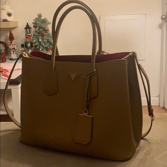 Authentic Prada double saffiano bag - Picture 9 of 13